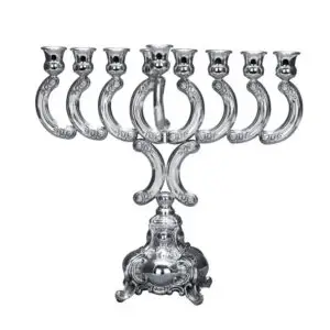 חנוכיה מן בן יהודה לגאסי